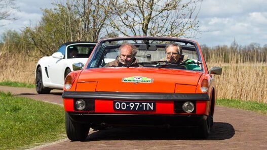 914
